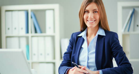 Secretarias en oficina
