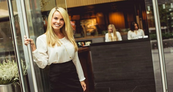 Hostess