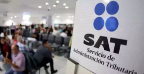 Interior de una oficina del SAT